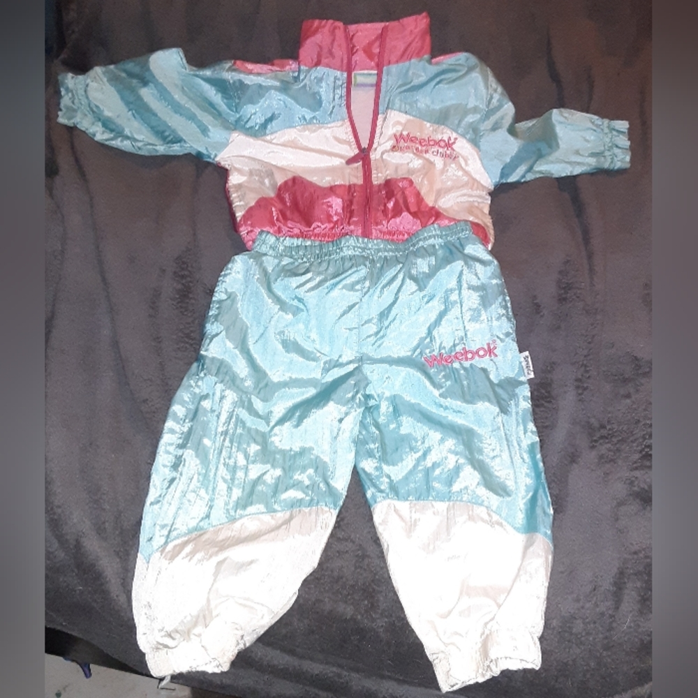 2T WEEBOK WIND BREAKER pink, light blue, white.
